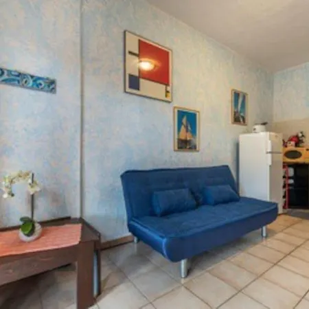 Wonderful Holiday: Relax In The Apartment *